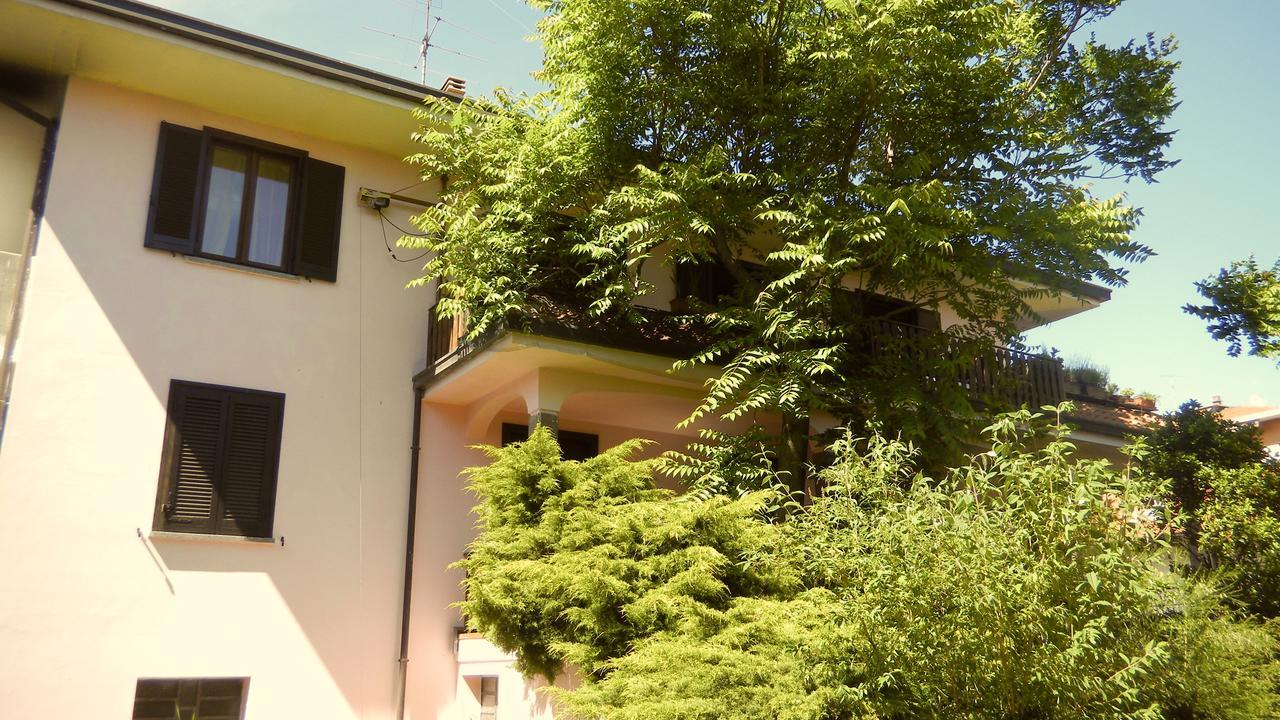 Bed and Breakfast Il Nido del Pettirosso Borgomanero Esterno foto